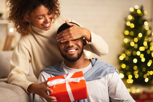 Discover the 11 Best Christmas Gifts for Men That They’ll Actually Appreciate