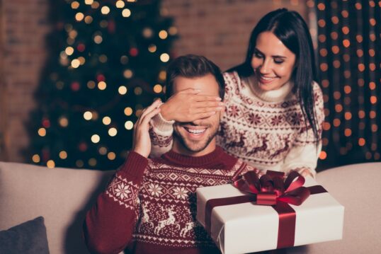 10 Christmas Ideas for Couples: Making the Festive Season Extra Special