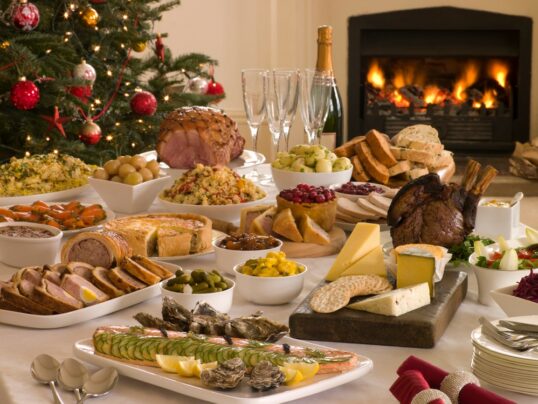 Unleashing Creativity with Your Guide to Hosting a Christmas Buffet