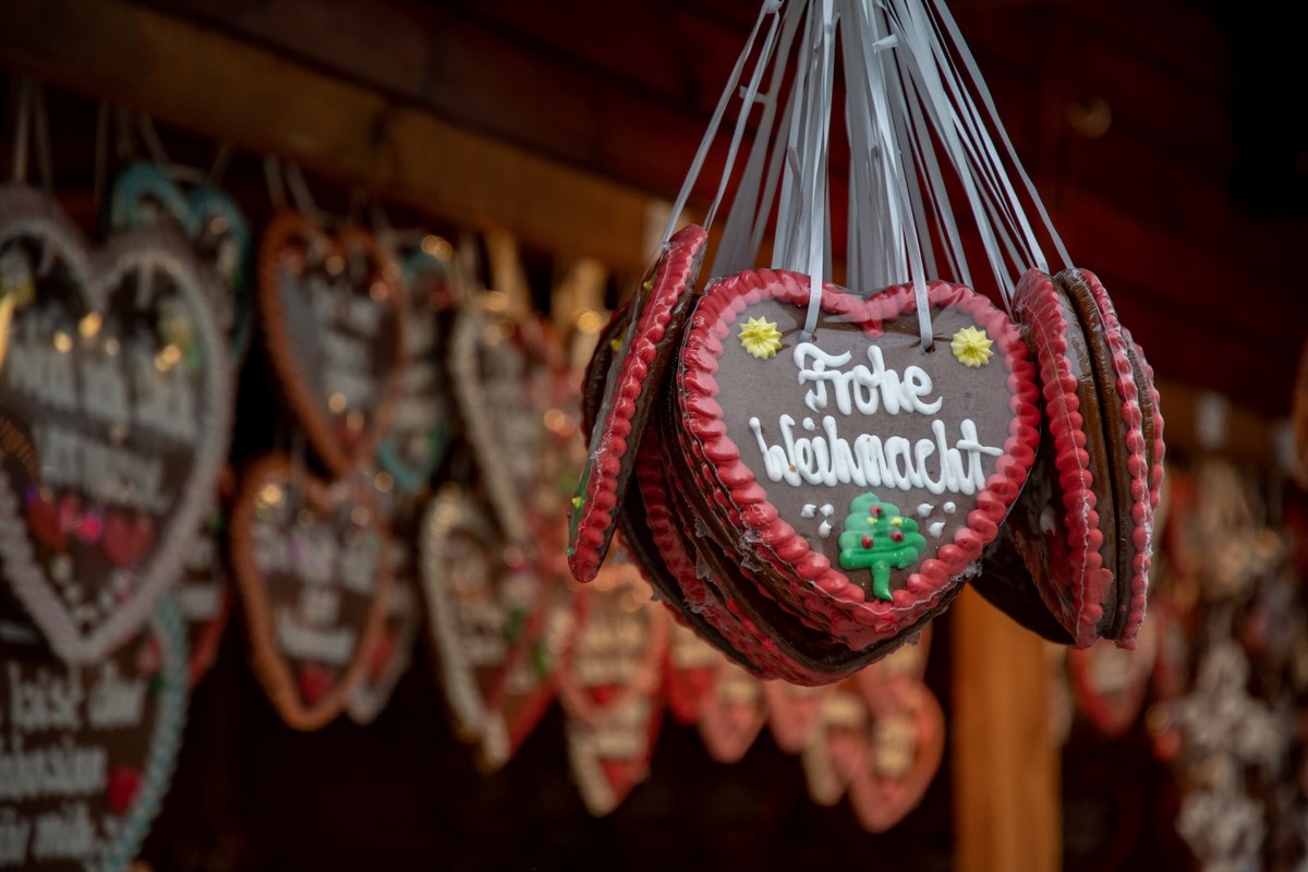 traditional-german-christmas-eve-dinner-menu-with-yhangry